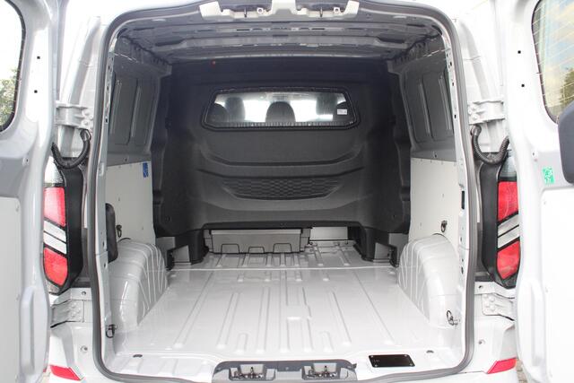 Ford TRANSIT CUSTOM 320 2.5 PHEV L2H1 Grey Platinum DC | Ruime Voorraad! | Dubbele Cabine Of Gesloten Bestel | Rijklaar | Ford Voorraad | Dubbele zijschuifdeur | Dual-zone automatische airconditioning | Privacy glass | Groot middenconsole | Trekhaakvoorbereiding | Centrale d