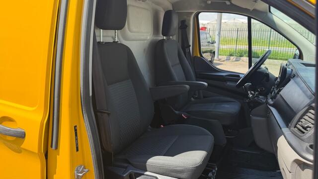 Ford TRANSIT CUSTOM 2.0 TDCI 96KW 136PK L2H1 EURO 6 AIRCO/ CRUISE CONTROL/ TREKHAAK/ ORIGINEEL AUDIO/ 100% DEALERONDERHOUDEN