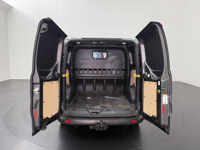 Ford TRANSIT CUSTOM 2.0TDCI 170PK Automaat Sport Dubbele Cabine | Leder | Navigatie | Camera | 2xSchuifdeur | Trekhaak
