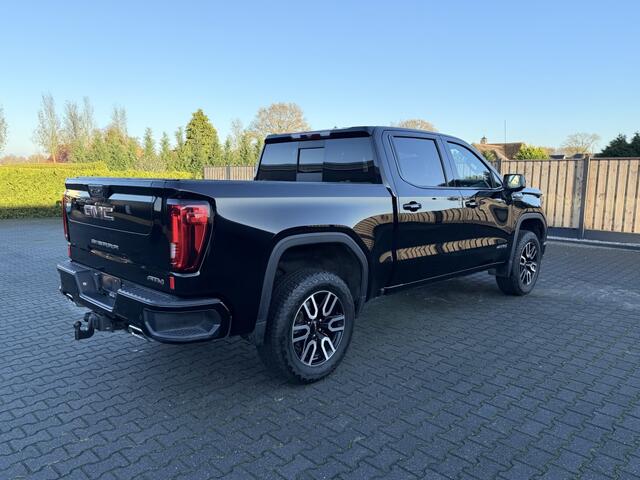 GMC SIERRA 1500 AT4 V8 BLACK LPG PANO LEDER