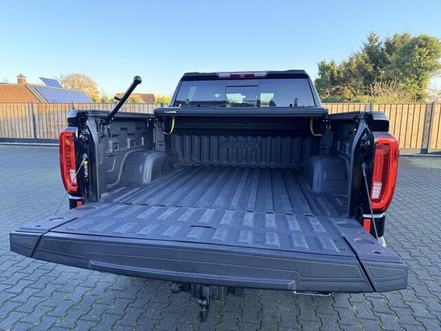 GMC SIERRA 1500 AT4 V8 BLACK LPG PANO LEDER