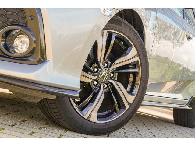 Honda CIVIC 1.5i VTEC SPORT PLUS - AUTOMAAT - PANORAMADAK - 182 PK