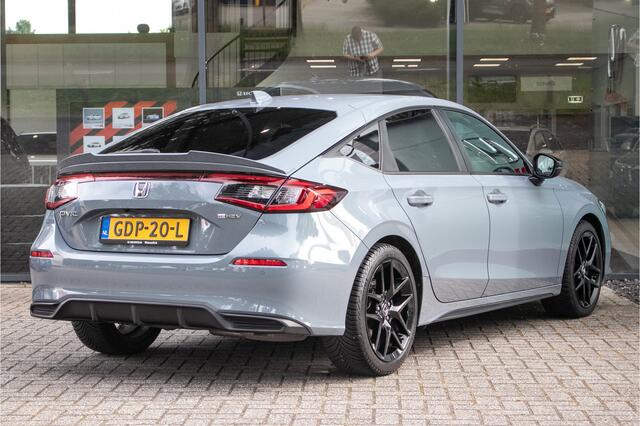 Honda CIVIC 2.0 e:HEV Sport - Navi | Camera | Ducktail spoiler