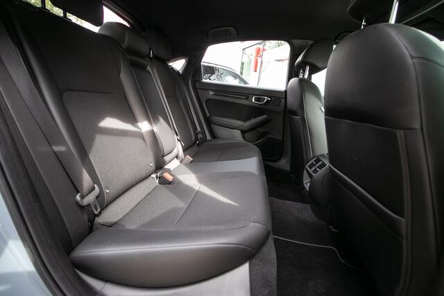 Honda CIVIC 2.0 e:HEV Sport - Navi | Camera | Ducktail spoiler