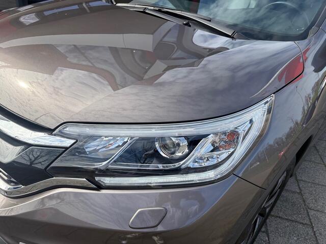 Honda CR-V 2.0 4WD Executive | Navi | Camera | Trekhaak | 109.554 km Dealerhouden