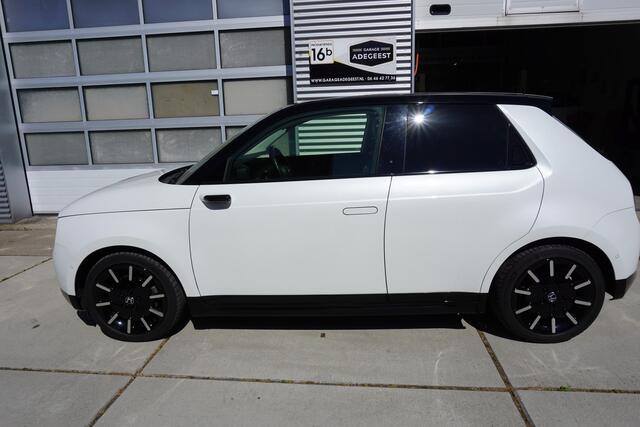 Honda E Advance 17" |Navi|Carplay|PDC V+A|Dodehoek|360 Camera|DAB|Pano|Stuur, stoel en voorruitverwarming|