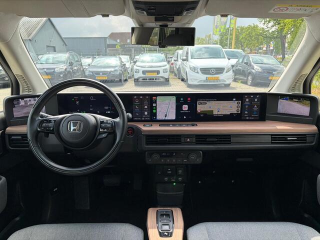 Honda E Advance 17" CARPLAY - PANO - STOELVERWARMING - 360 CAMERA - DIGITALE SPIEGELS
