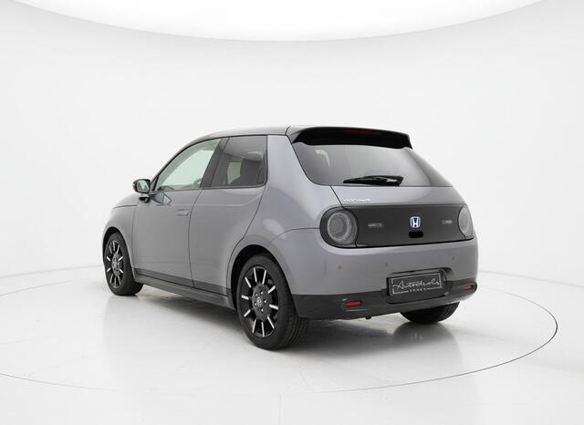 Honda E Advance 17" CARPLAY - PANO - STOELVERWARMING - 360 CAMERA - DIGITALE SPIEGELS