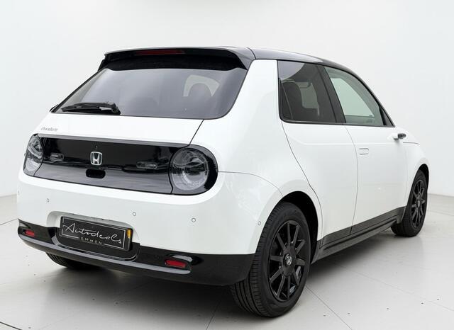 Honda E Advance 16" CARPLAY - PANO - STOELVERWARMING - 360 CAMERA - DIGITALE SPIEGELS