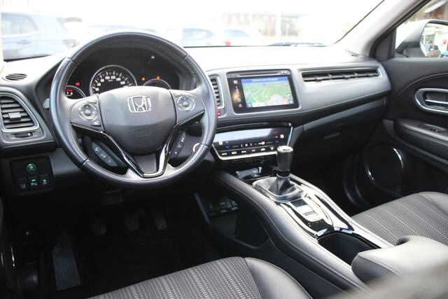 Honda HR-V 1.5 i-VTEC Executive | Trekhaak | Opendak | Cruise | Clima |