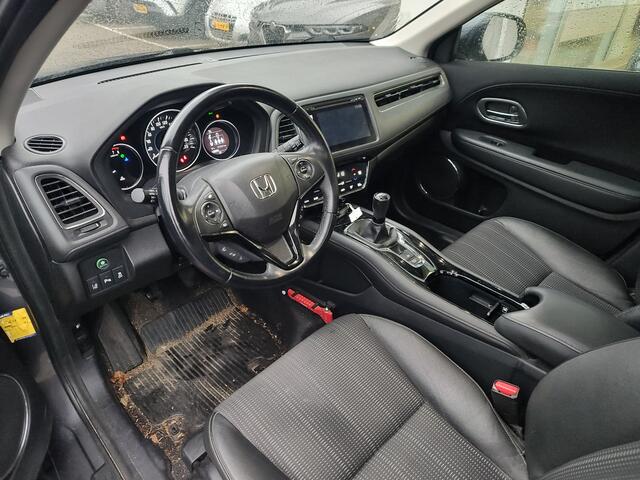 Honda HR-V 1.5 i-VTEC EXECUTIVE Trekhaak | Open dak | Keyless | Stoelverwarming