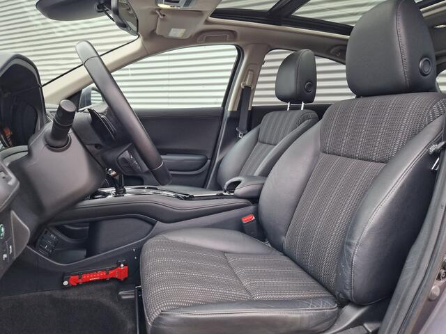 Honda HR-V 1.5 i-VTEC Executive | Cruise control | Panoramadak | Voorstoelen verwarmd