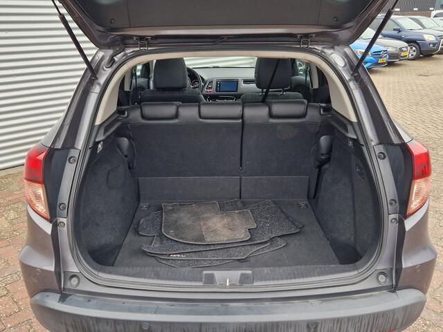 Honda HR-V 1.5 i-VTEC Executive | Cruise control | Panoramadak | Voorstoelen verwarmd