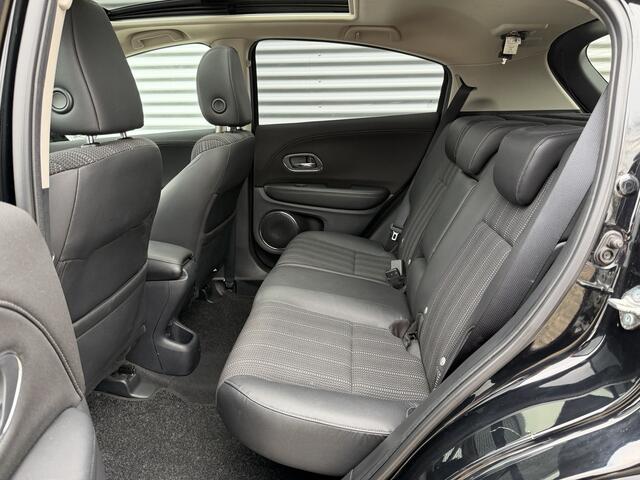 Honda HR-V 1.5 i-VTEC Executive Automaat [ Panodak,fm navi,camera,lmv ]