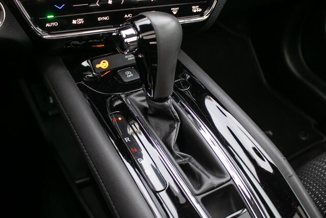 Honda HR-V 1.5 i-VTEC Executive -Schuif/-kanteldak | Cruise | Nav