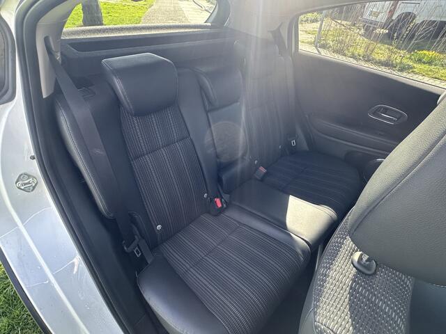 Honda HR-V 1.5 i-VTEC Executive Full option * Uniek zie advertentie