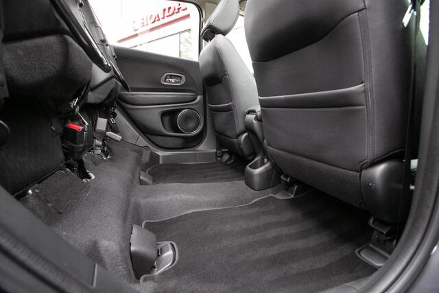 Honda HR-V 1.5 i-VTEC Executive Automaat - Schuifdak | Trekhaak | Aeropack | Dealer ond. | Navi/camera