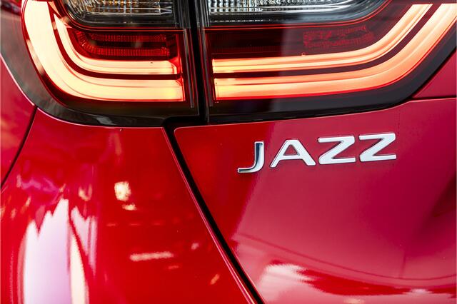 Honda JAZZ 1.5 e:HEV Advance Sport Navigatie, Parkeersensoren V+A, Apple/Android , All-in Rijklaarprijs