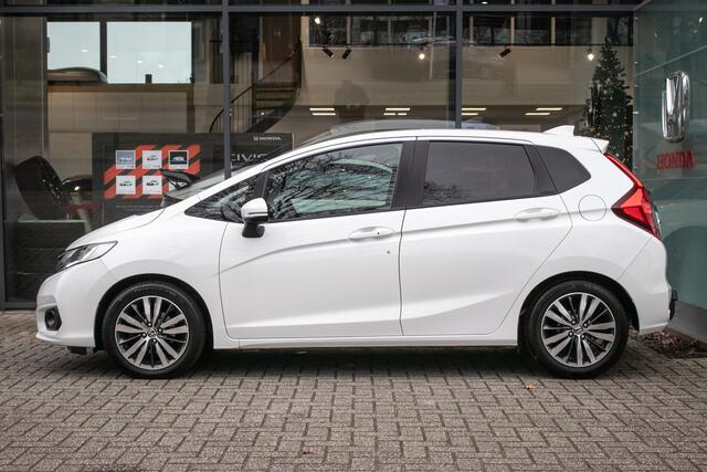Honda JAZZ 1.3 i-VTEC Elegance 5 Drs - Dealer ond. | Navigatie | Trekhaak | Magic seats