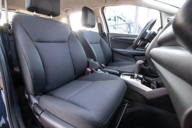 Honda JAZZ 1.3 i-VTEC Comfort | navigatie | DAB | verwarmde stoelen