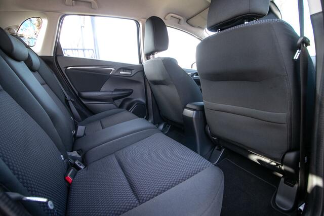 Honda JAZZ 1.3 i-VTEC Comfort | navigatie | DAB | verwarmde stoelen