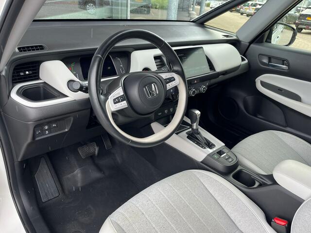 Honda JAZZ 1.5 e:HEV Hybrid Executive | Navigatie | Camera | Stoel/Stuurwiel Verwarming | Adaptive Cruise Control |