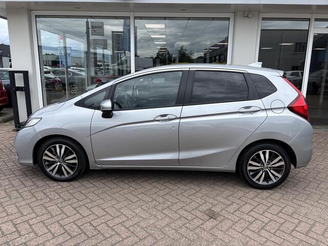 Honda JAZZ 1.3 i-VTEC Elegance Nederlands auto, in super nette staat, luxe uitvoering!