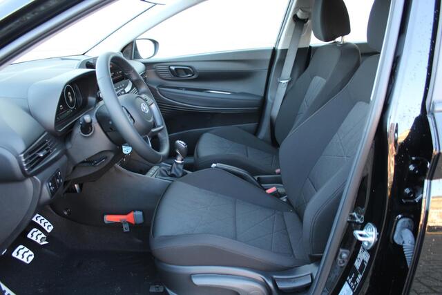 Hyundai Bayon 1.0 T-GDI Comfort Smart / Navigatie + Apple Carplay/Android Auto / Cruise Control / Achteruitrijcamera / Lichtmetalen Velgen 16" / Airco /