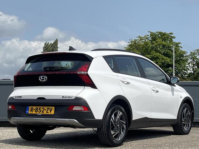Hyundai Bayon 1.0 T-GDI 100 PK Comfort Smart | Navigatiesysteem Full Map | Achteruitrijcamera | Lmv Bi-color |