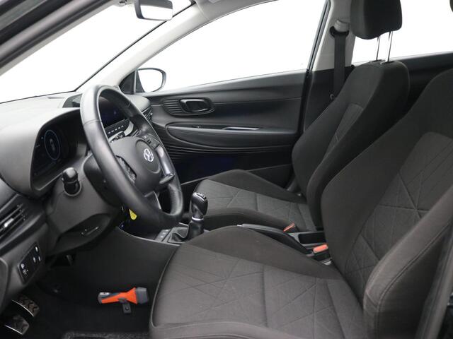 Hyundai Bayon 1.0 T-GDI Comfort Smart / Dealeronderhouden / Navigatie / Achteruitrijcamera / Cruise Control / Apple Carplay / Parkeersensoren / LMV / 5 Jaar Fabrieksgarantie / Android Auto / NL Auto /
