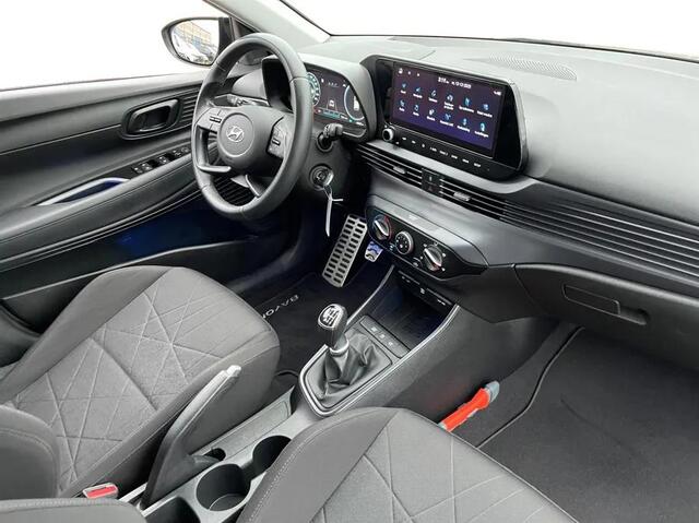 Hyundai Bayon 1.0 T-GDI Comfort Apple Carplay / Android Auto | Cruise Control | Navigatie | Lichtmetaal | Uit voorraad Leverbaar |