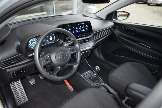 Hyundai Bayon 1.0 T-GDI Comfort Smart | Trekhaak | Navigatie | Camera | Airco | All-Season Banden |