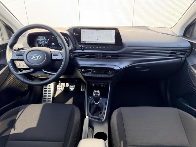 Hyundai Bayon 1.0 T-GDI Premium / 2000 Voordeel / Stoel- & Stuurverwarming / Climate Control / Cruise Control / LED Verlichting / BOSE Audio / Achteruitrijcamera / Parkeersensoren Voor + Achter /