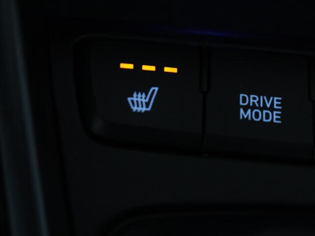 Hyundai Bayon 1.0 T-GDI Premium | Stoelverwarming | Trekhaak | Camera | Carplay | Stuurverwarming | Bose Sound | Navigatie | Keyless | Park Assist | Full LED | Digital Cockpit