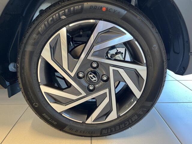 Hyundai Bayon 1.0 T-GDI Comfort | Rijklaarprijs! | Navigatie | Apple CarPlay/Android Auto | Dodehoek detectie | Achteruitrijcamera |