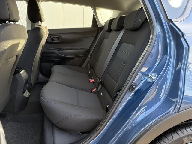 Hyundai Bayon 1.0 T-GDI Comfort / ¤ 3.000,- Voordeel Op Nieuwprijs / Prijs is een rijklaarprijs / Navigatie / Achteruitrijcamera / Airco / Cruise Control / LED Dagrijverlichting / LMV / Apple CarPaly & Android Auto /