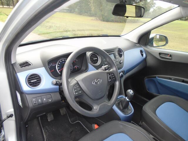 Hyundai I 10 1.0i i-Motion Comfort ALL SEASON CRUISE CONTR