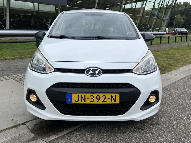 Hyundai I 10 1.0i i-Drive / Centr. Deurvergrendeling / Radio / Bluetooth / NAP / Geen Airco! /