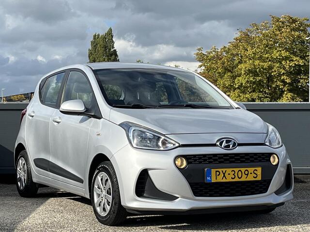 Hyundai I 10 1.0i Comfort | 5-deurs | Cruisecontrol | Airconditioning | Lage kmstand |