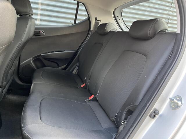 Hyundai I 10 1.0i Comfort | 5-deurs | Cruisecontrol | Airconditioning | Lage kmstand |