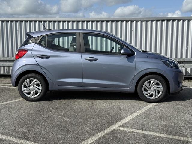 Hyundai I 10 1.0 Premium / ¤1000 Voordeel / Climate Control / Cruise Control / 8 Inch Navigatie / Parkeersensoren Achter / Snel Leverbaar! /