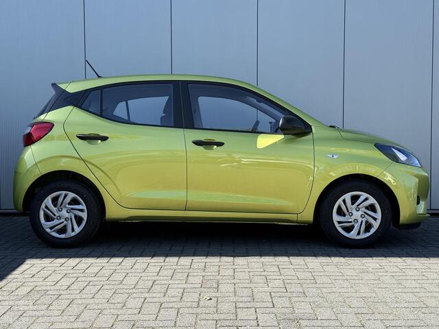 Hyundai I 10 1.0 Comfort / VOORRAAD-ACTIE / Navigatie / Airco / Achteruitrijcamera / Parkeersensoren Achter / Elek. Ramen Voor /