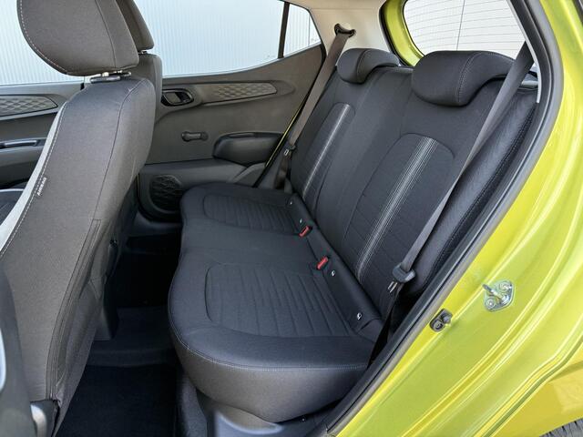 Hyundai I 10 1.0 Comfort / VOORRAAD-ACTIE / Navigatie / Airco / Achteruitrijcamera / Parkeersensoren Achter / Elek. Ramen Voor /