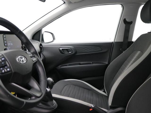 Hyundai I 10 1.0 Comfort Smart 5-zits / Navigatie / Apple Carplay / Achteruitrij Camera / Cruise Control / Airconditioning / 1ste Eigenaar / Historie aanwezig /