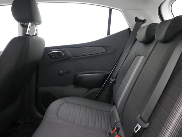 Hyundai I 10 1.0 Comfort Smart 5-zits / Navigatie / Apple Carplay / Achteruitrij Camera / Cruise Control / Airconditioning / 1ste Eigenaar / Historie aanwezig /