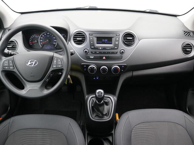 Hyundai I 10 1.0i Comfort / Airconditioning / Cruise Control / 1ste Eigenaar / Historie bekend / Multi Functioneel stuurwiel / Bluetooth /