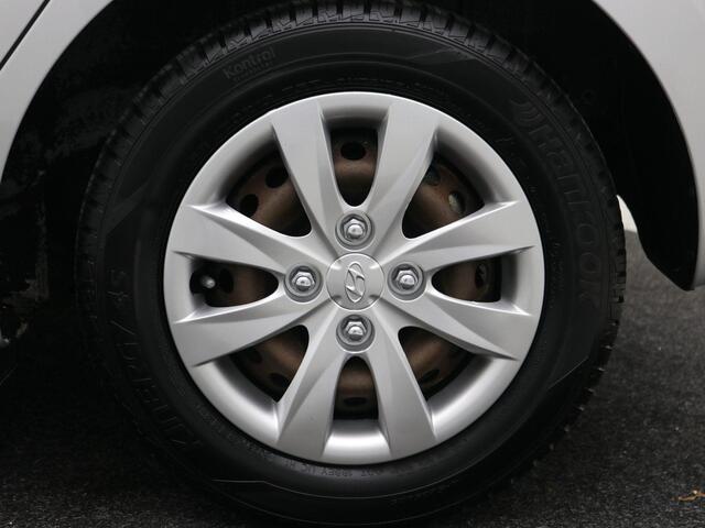 Hyundai I 10 1.0i Comfort / Airconditioning / Cruise Control / 1ste Eigenaar / Historie bekend / Multi Functioneel stuurwiel / Bluetooth /