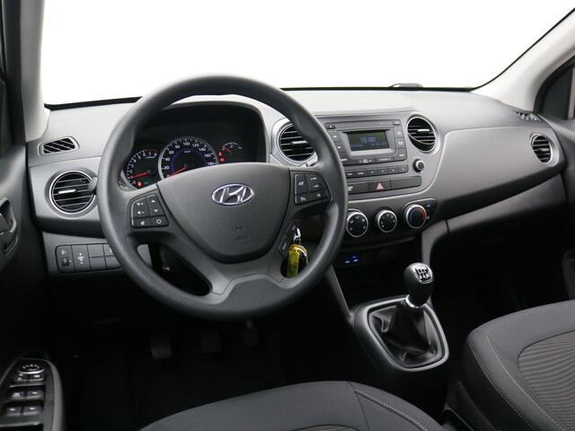 Hyundai I 10 1.0i Comfort / Airconditioning / Cruise Control / 1ste Eigenaar / Historie bekend / Multi Functioneel stuurwiel / Bluetooth /