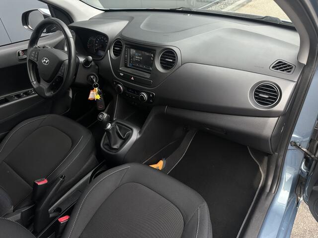 Hyundai I 10 1.0i i-Motion Go! + Fietserdrager