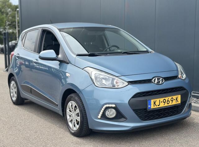 Hyundai I 10 1.0i i-Motion Go! + Fietserdrager